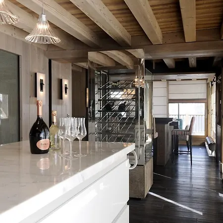 Appartement Duplex Luxe 1850, Aux Pieds, 4 - Fr-1-772-9 *